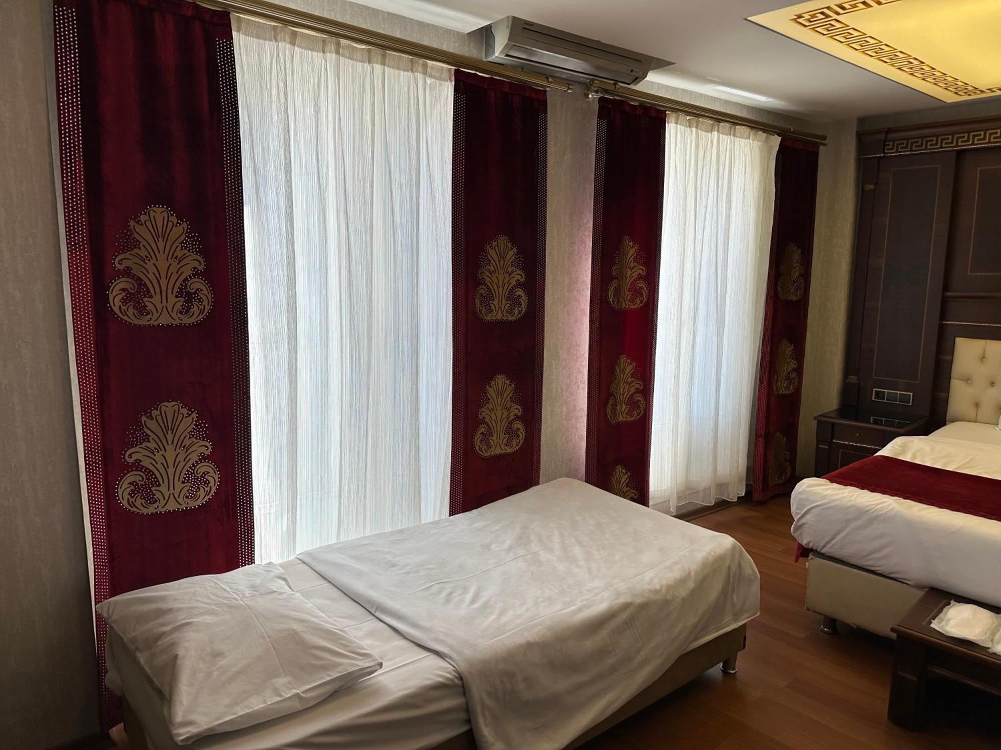 napolyon hotel Istanbulská provincie Exteriér fotografie